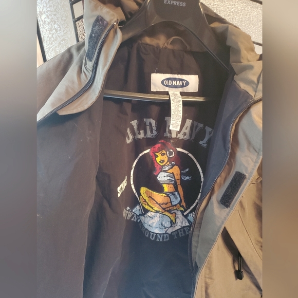 Old Navy Men's Large Outerwear Jacket, Army Green color, Great Used condition 💚 - Picture 3 of 11